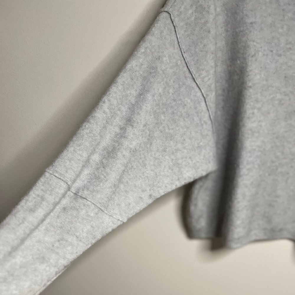 Free People Sweater Women's Gray color Size SP - Picture 5 of 6